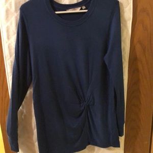 Athleta lounge shirt with twist detail